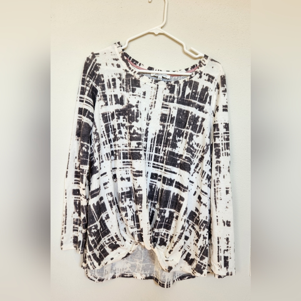 Large Rose & Olive long sleeve shirt with "knot" at waist
